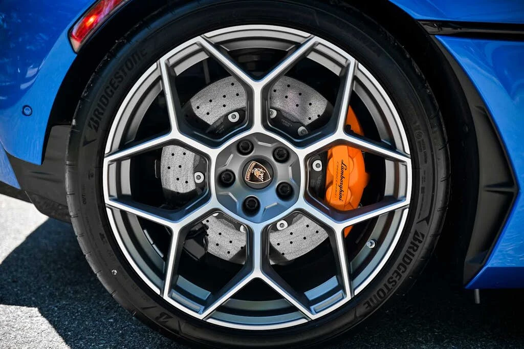 2026 Lamborghini Temerario - Image 23 of 31
