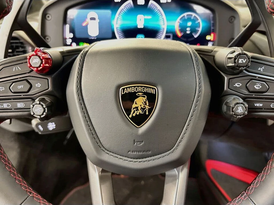 2026 Lamborghini Temerario - Image 26 of 31