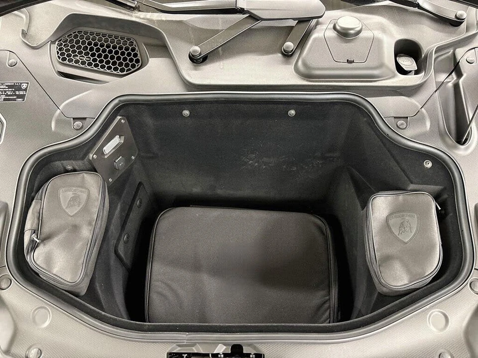 2026 Lamborghini Temerario - Image 29 of 31
