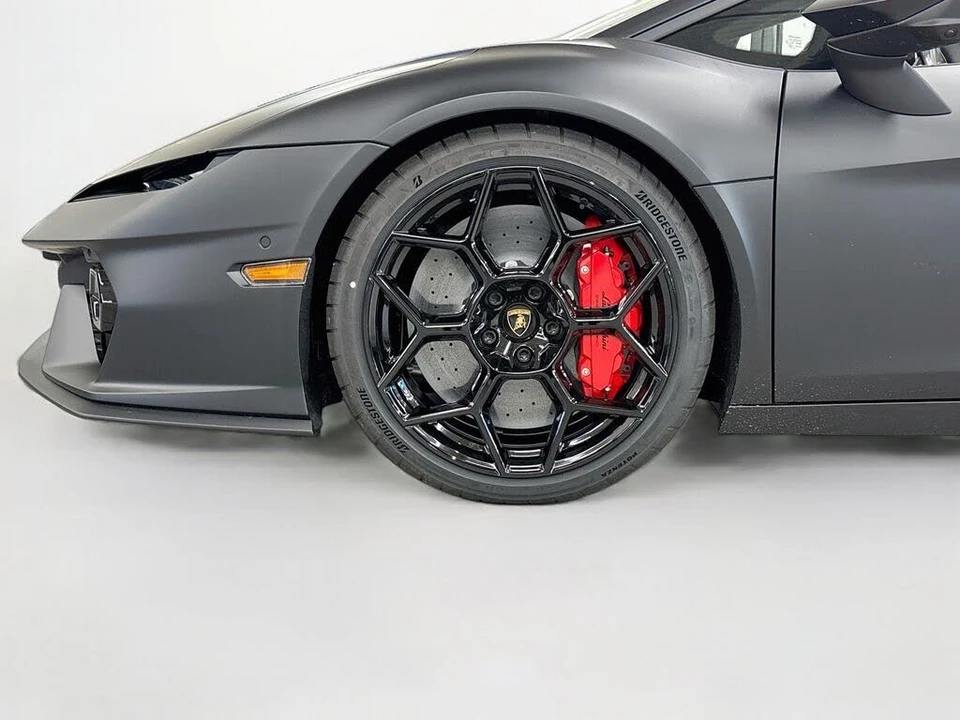 2026 Lamborghini Temerario - Image 31 of 31