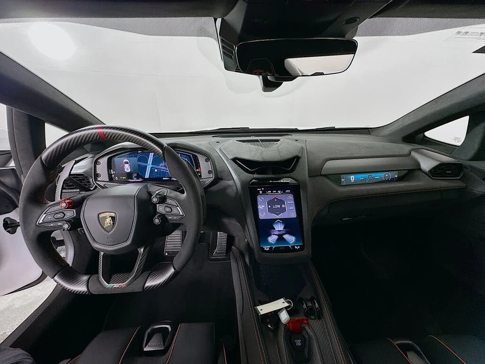 2026 Lamborghini Temerario - Image 13 of 31