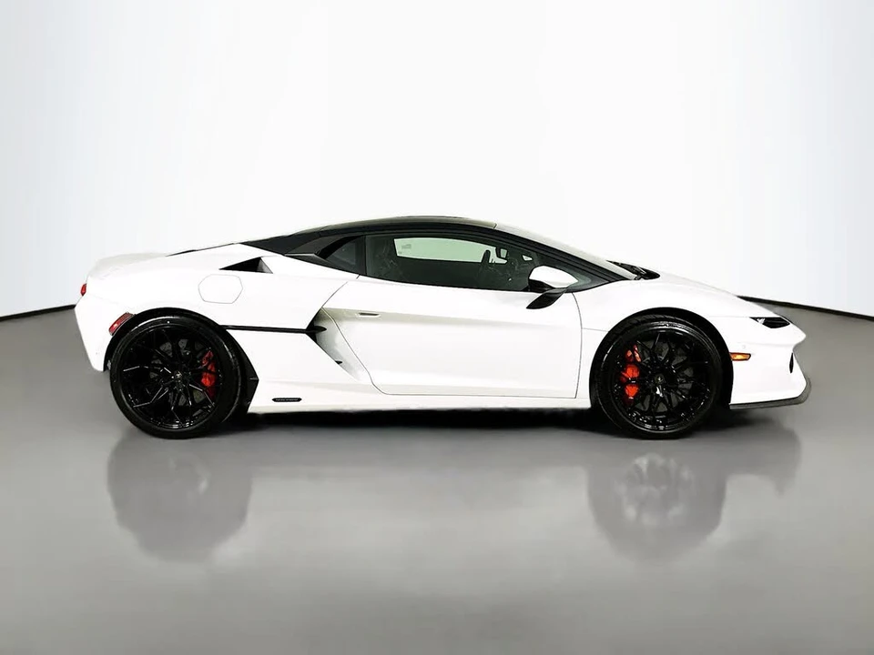 2026 Lamborghini Temerario - Image 4 of 31