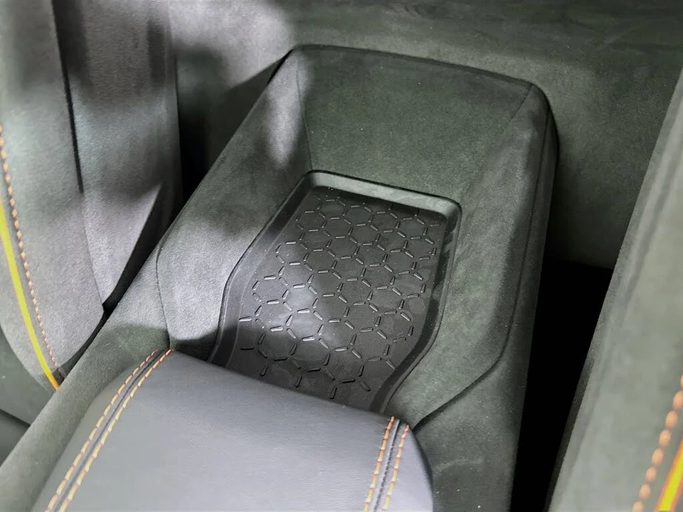 2026 Lamborghini Temerario - Image 28 of 31