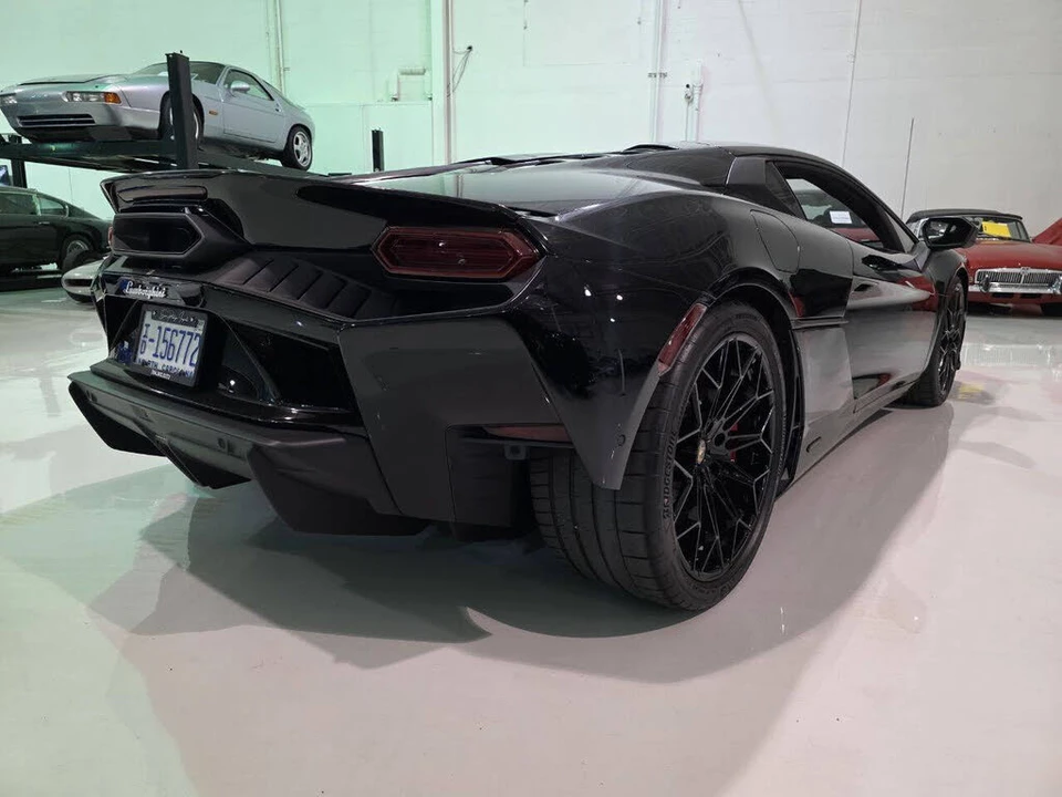 2026 Lamborghini Temerario - Image 15 of 31