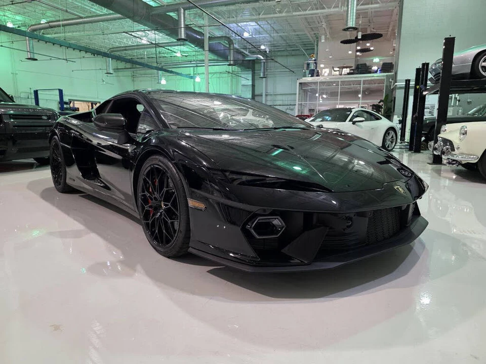 2026 Lamborghini Temerario - Image 30 of 31