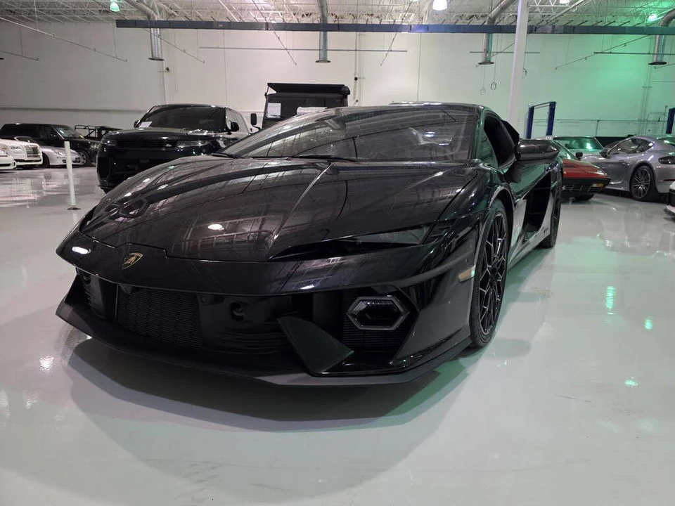 2026 Lamborghini Temerario - Image 28 of 31