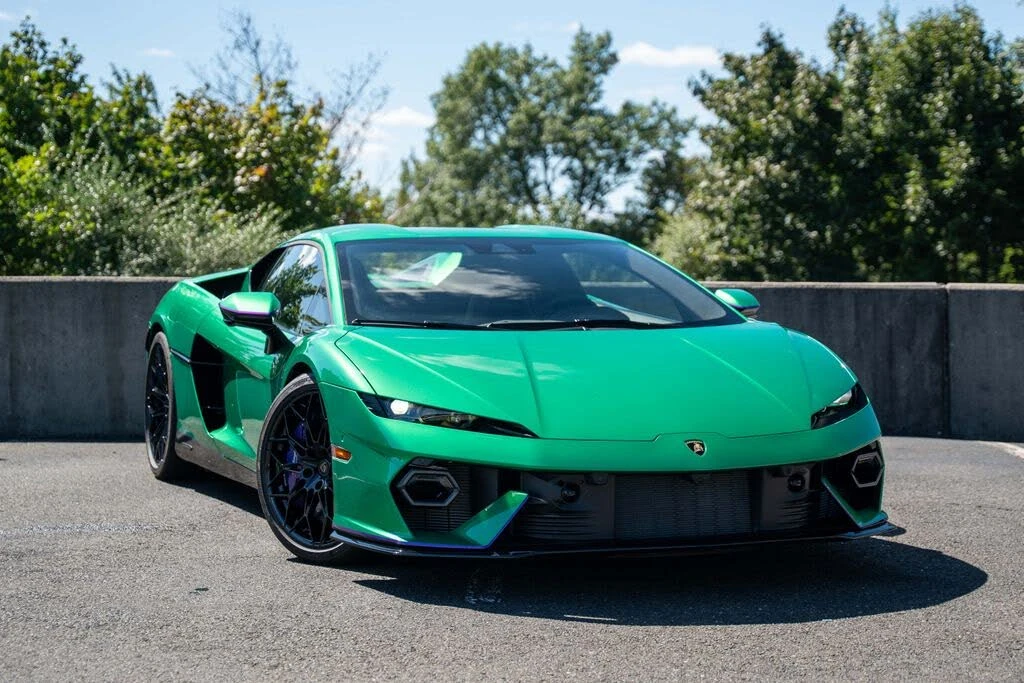 2026 Lamborghini Temerario - Image 2 of 31