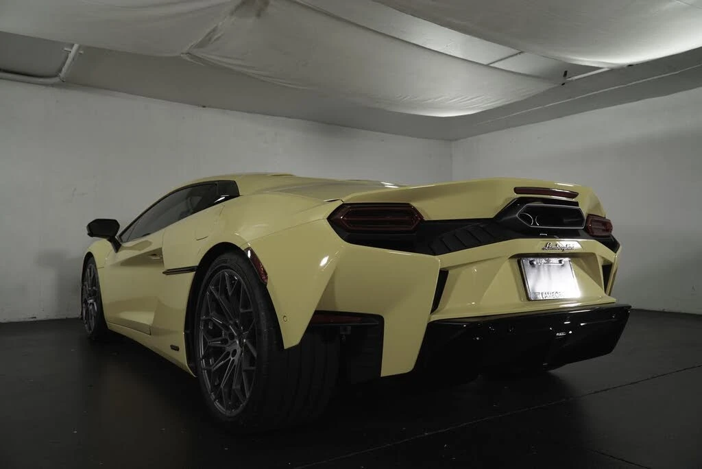 2026 Lamborghini Temerario - Image 6 of 7