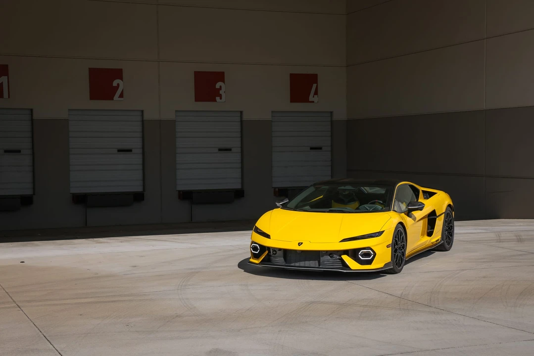2026 Lamborghini Temerario - Image 4 of 31