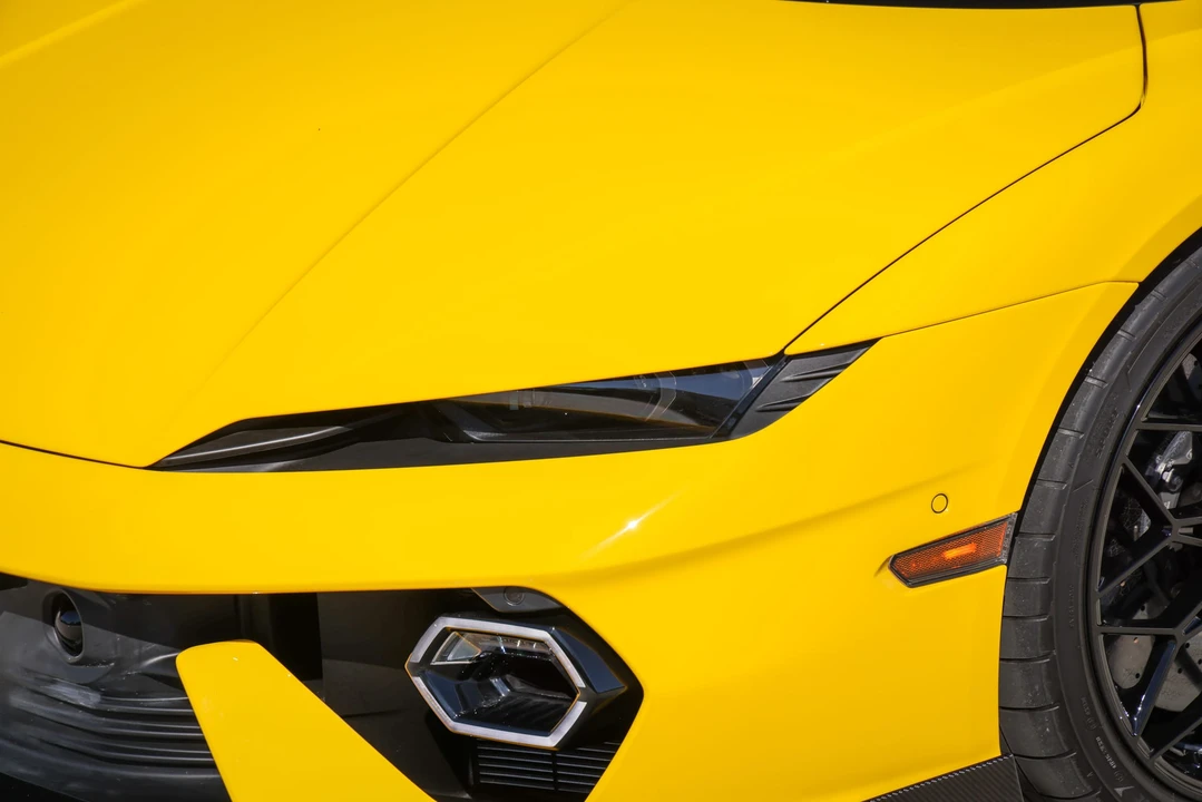 2026 Lamborghini Temerario - Image 29 of 31