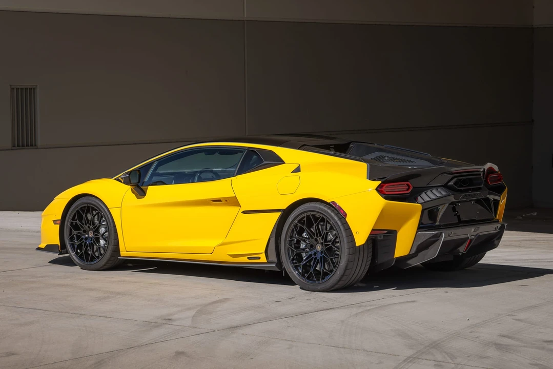 2026 Lamborghini Temerario - Image 10 of 31