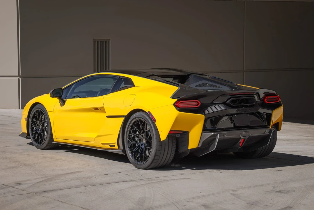 2026 Lamborghini Temerario - Image 11 of 31