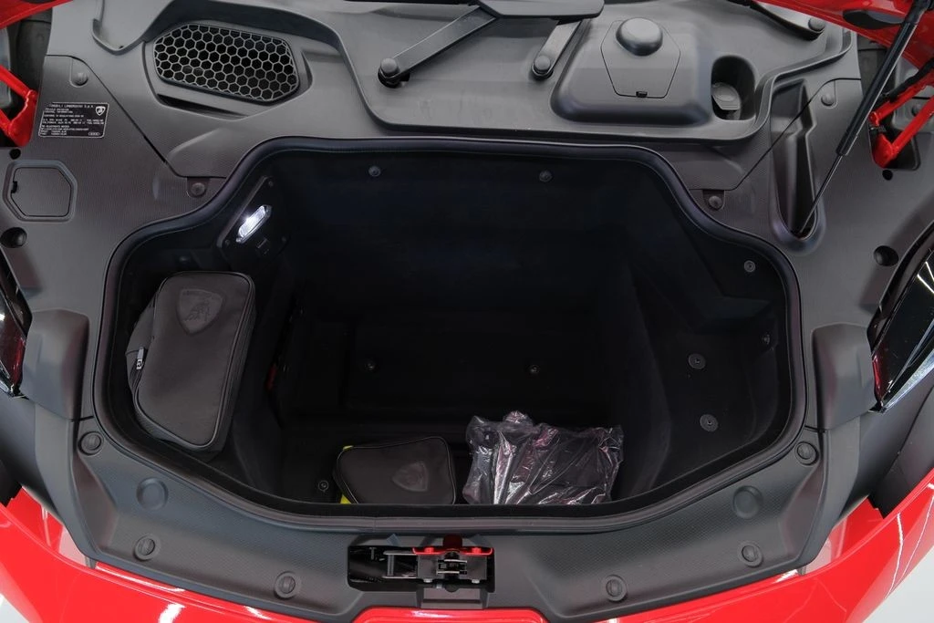 2026 Lamborghini Temerario - Image 22 of 31
