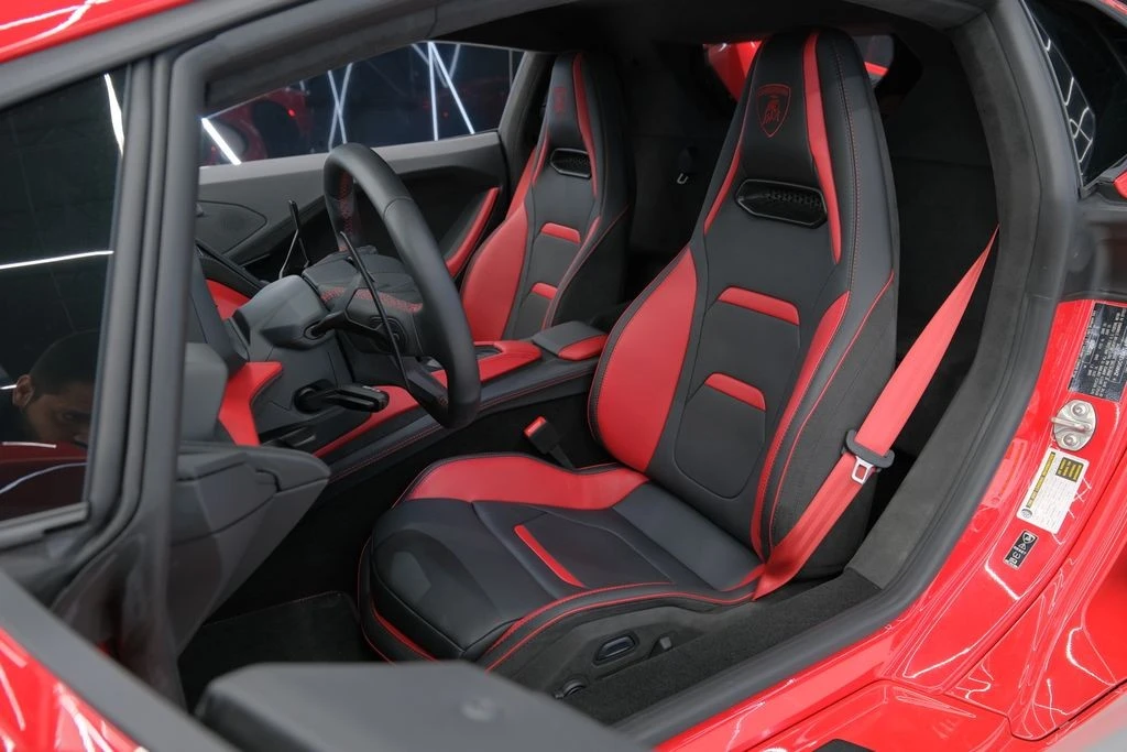 2026 Lamborghini Temerario - Image 28 of 31