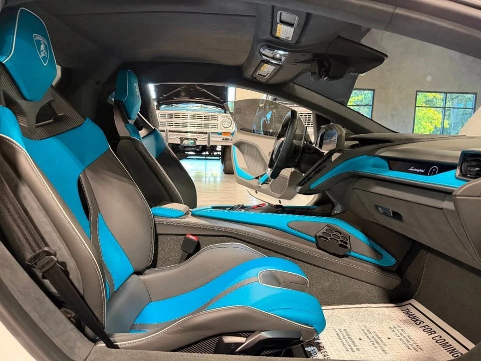 2026 Lamborghini Temerario - Image 11 of 20