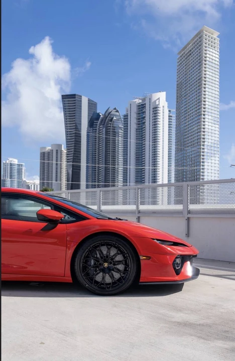 2026 Lamborghini Temerario - Image 11 of 27