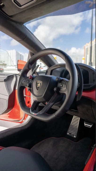 2026 Lamborghini Temerario - Image 21 of 27