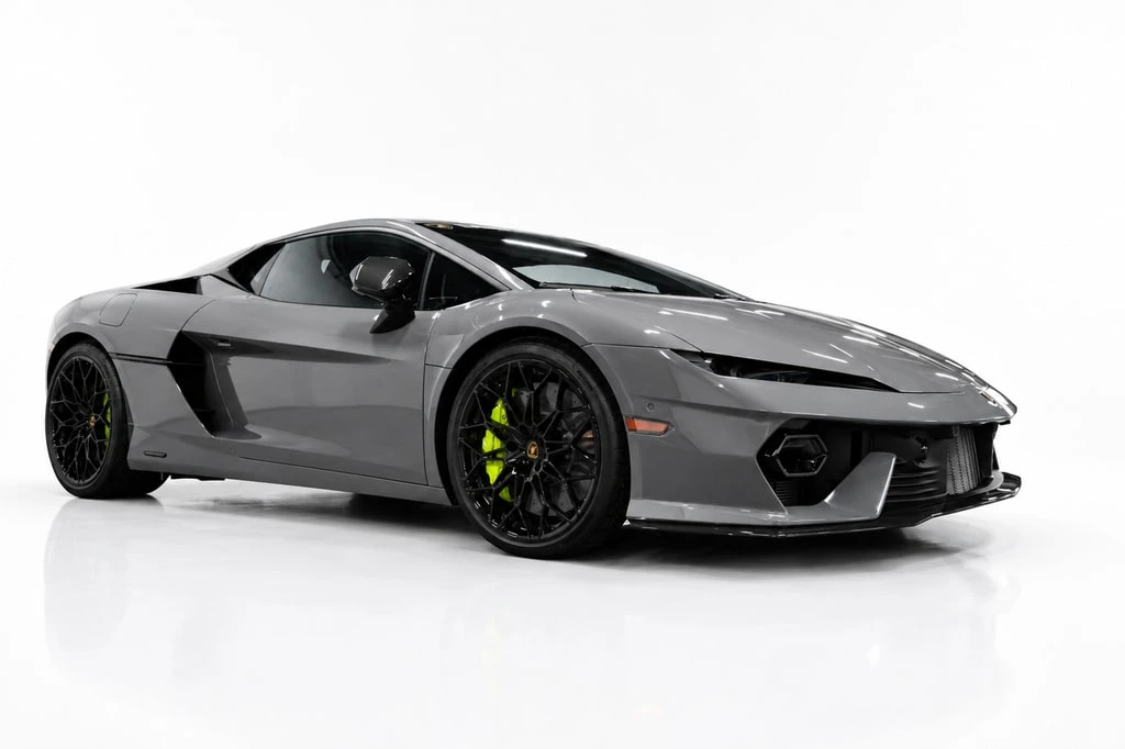 2026 Lamborghini Temerario - Image 2 of 8