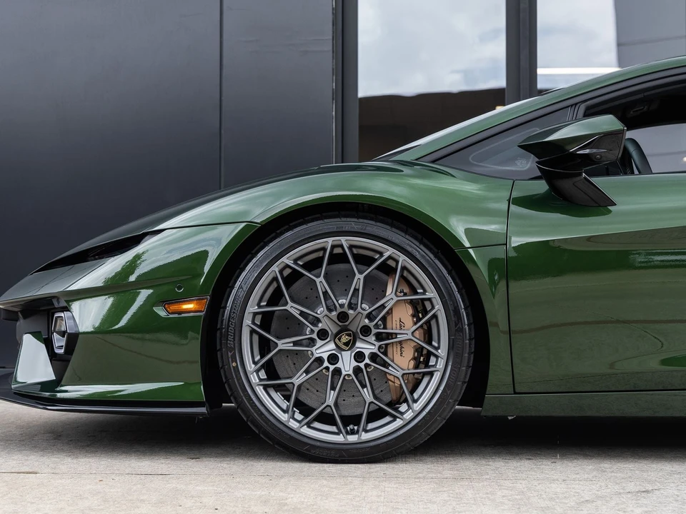 2026 Lamborghini Temerario - Image 12 of 31