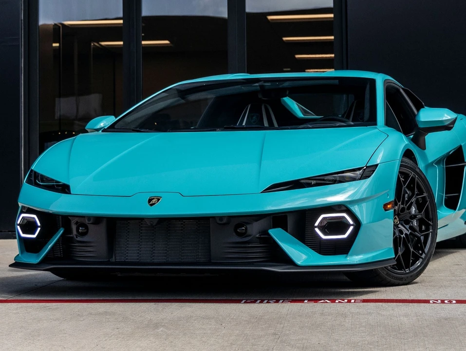 2026 Lamborghini Temerario - Image 3 of 31