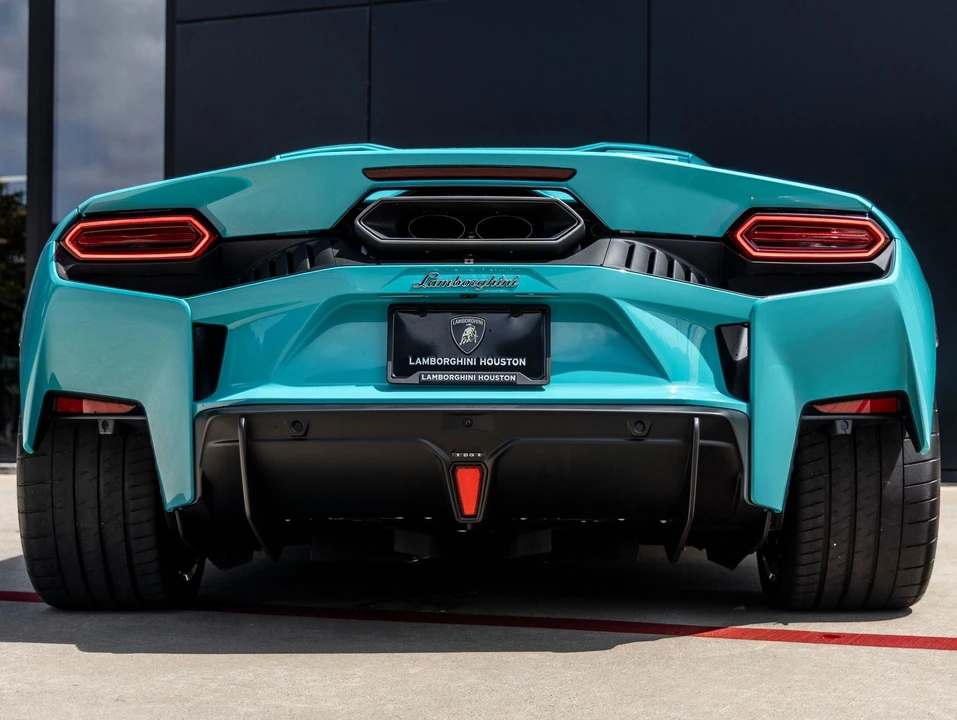2026 Lamborghini Temerario - Image 8 of 31