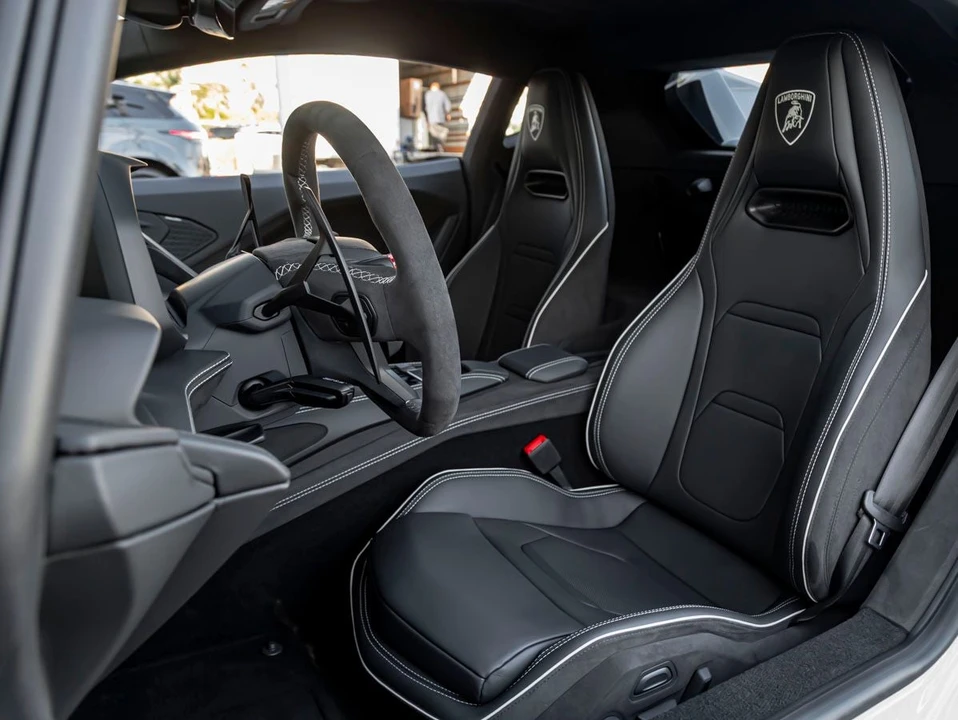 2026 Lamborghini Temerario - Image 14 of 29