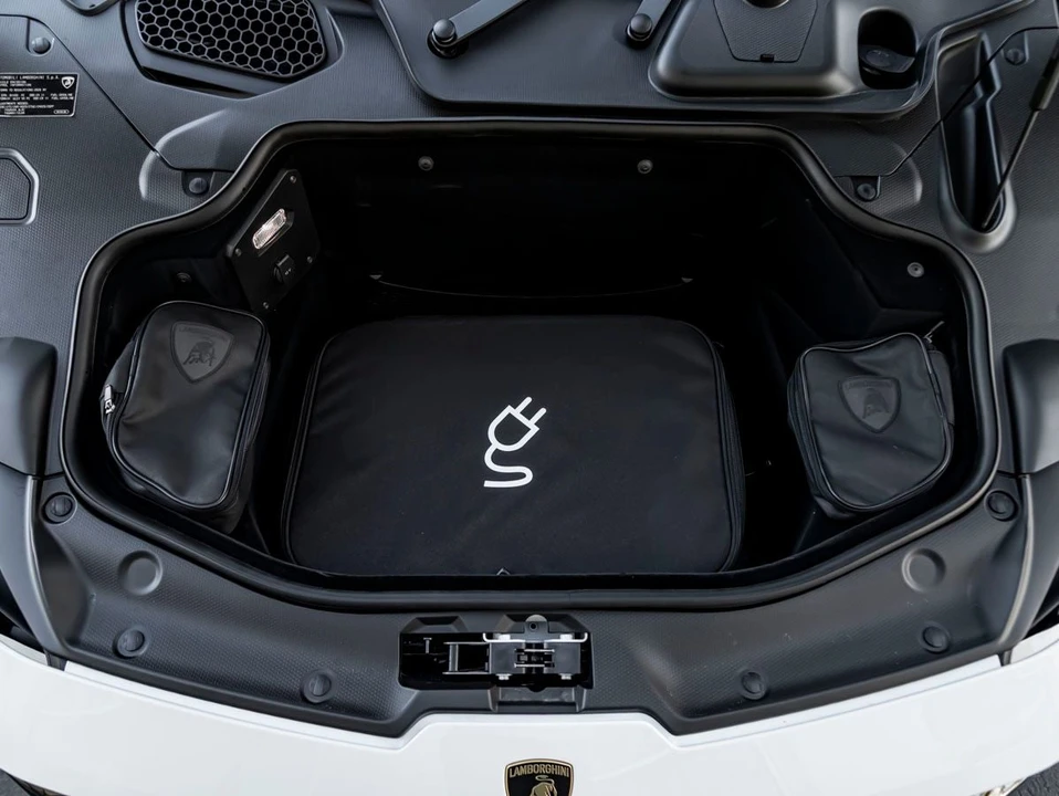 2026 Lamborghini Temerario - Image 27 of 29