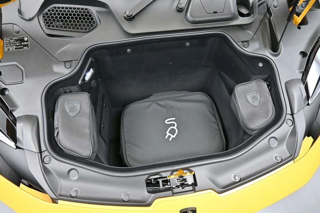 2026 Lamborghini Temerario - Image 31 of 31