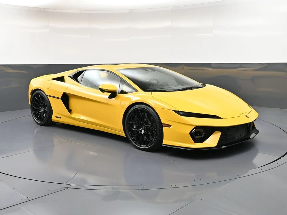 2026 Lamborghini Temerario - Image 9 of 31