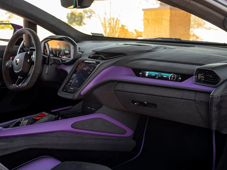 2026 Lamborghini Temerario - Image 28 of 31