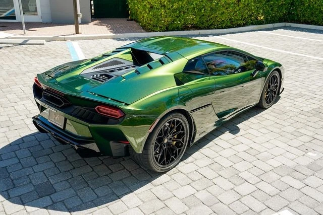 2026 Lamborghini Temerario - Image 28 of 31