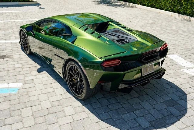 2026 Lamborghini Temerario - Image 21 of 31