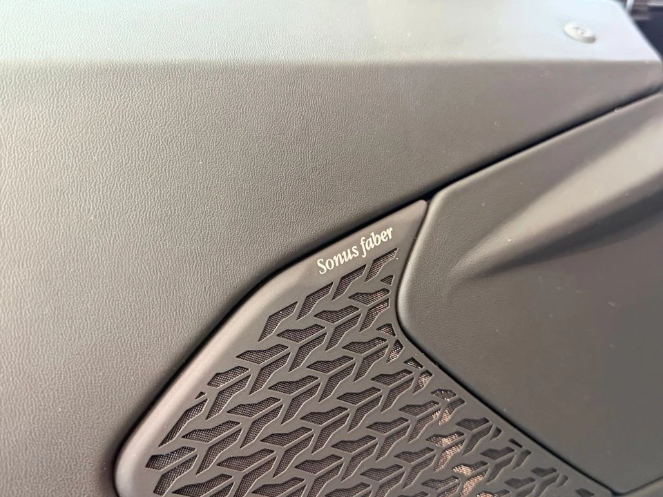 2026 Lamborghini Temerario - Image 15 of 16