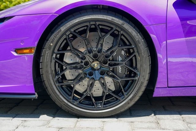 2026 Lamborghini Temerario - Image 14 of 31