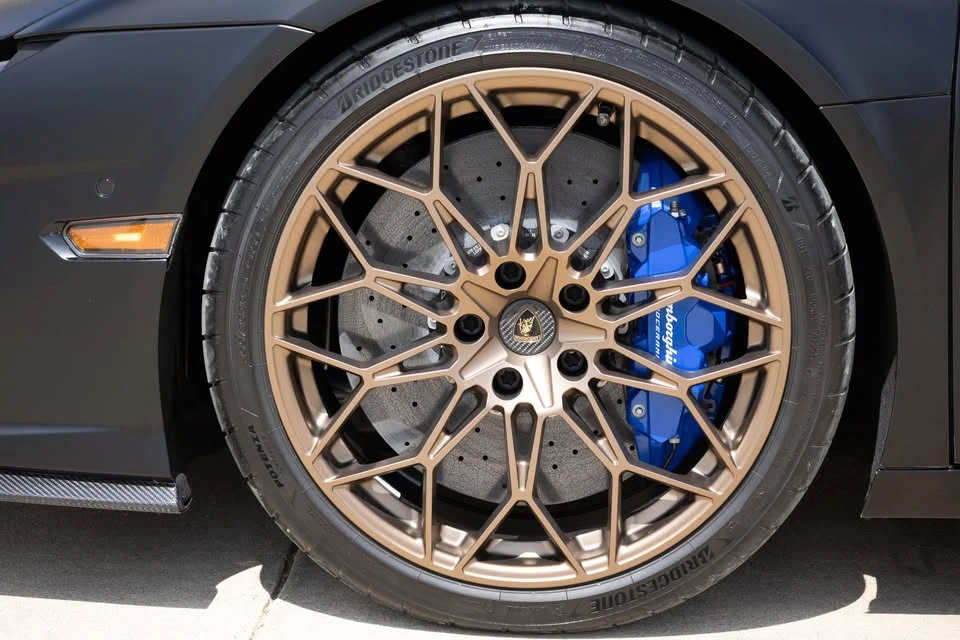 2026 Lamborghini Temerario - Image 7 of 16