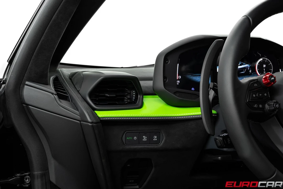 2026 Lamborghini Temerario - Image 28 of 31