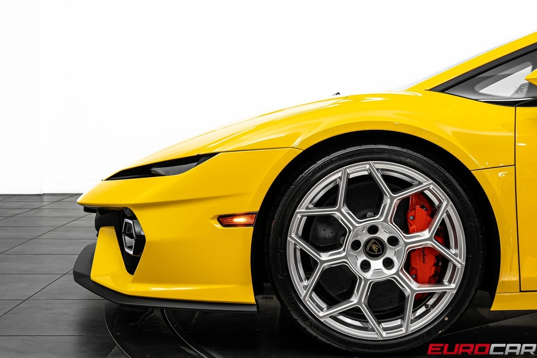 2026 Lamborghini Temerario - Image 14 of 31