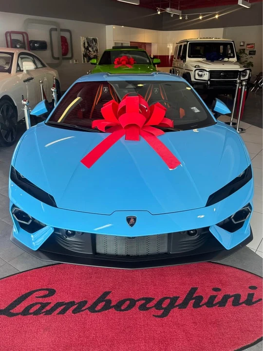2026 Lamborghini Temerario - Image 2 of 10