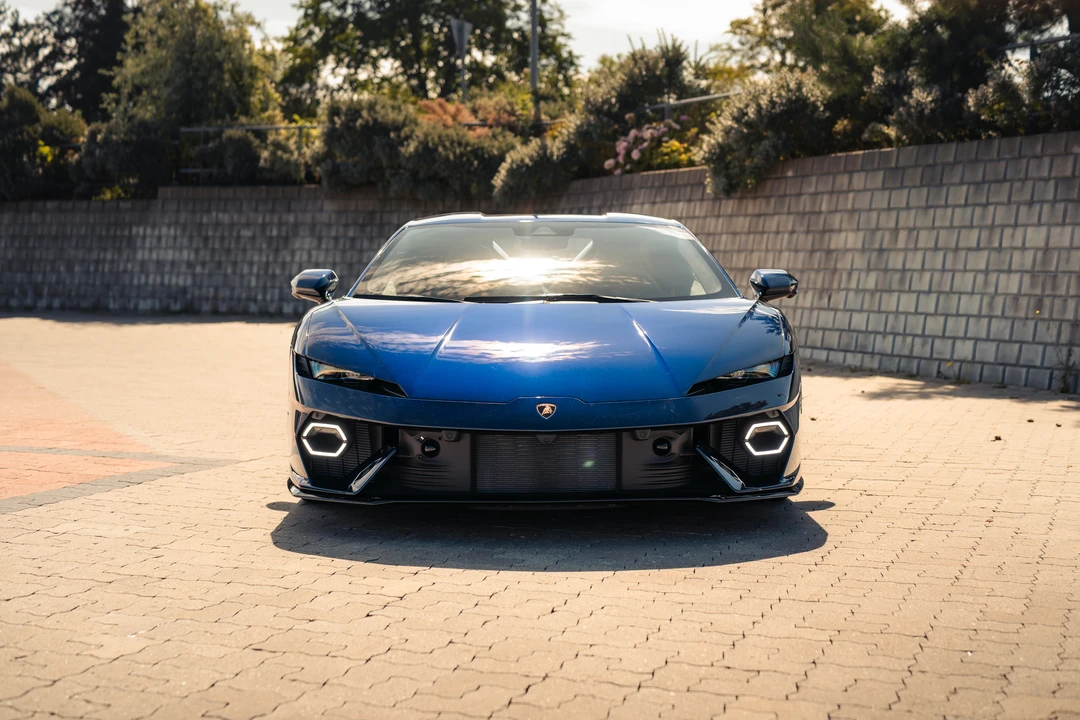 2026 Lamborghini Temerario - Image 2 of 31