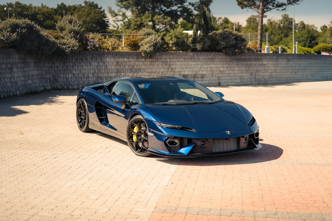 2026 Lamborghini Temerario - Image 15 of 31