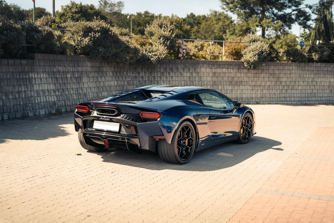 2026 Lamborghini Temerario - Image 18 of 31