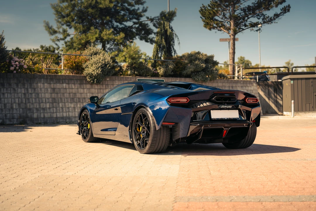 2026 Lamborghini Temerario - Image 23 of 31