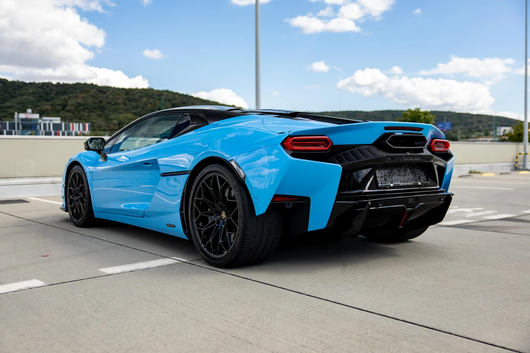 2026 Lamborghini Temerario - Image 7 of 31