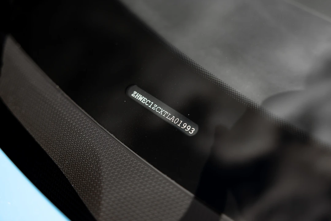 2026 Lamborghini Temerario - Image 12 of 31