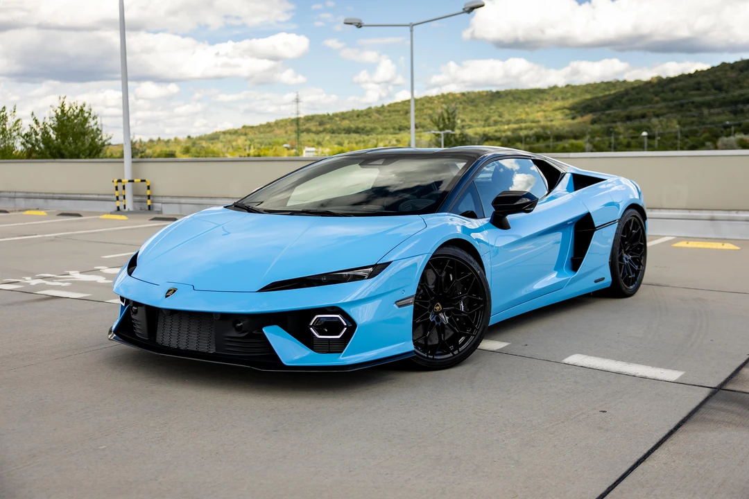 2026 Lamborghini Temerario - Image 9 of 31