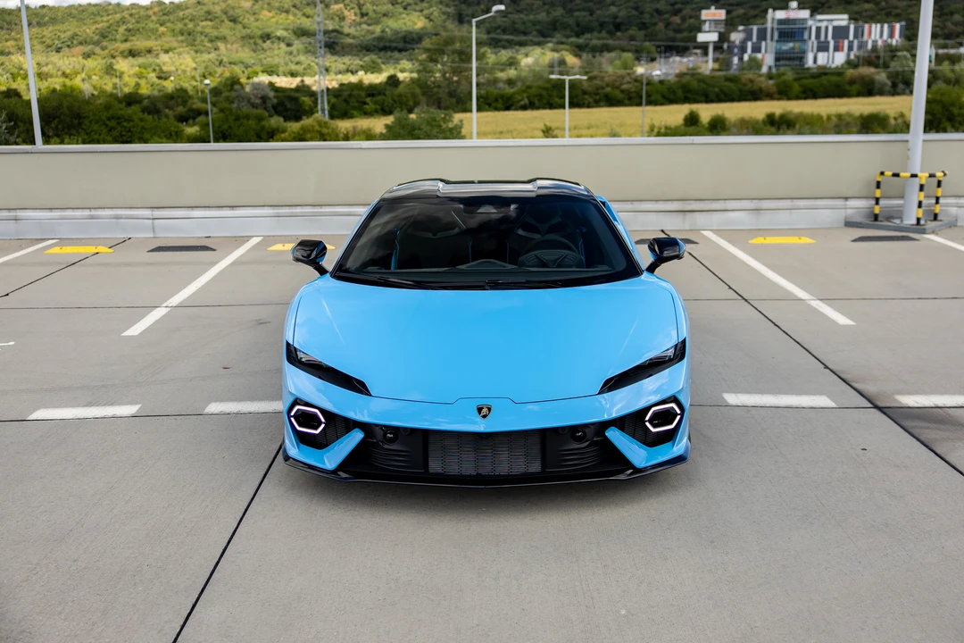 2026 Lamborghini Temerario - Image 10 of 31