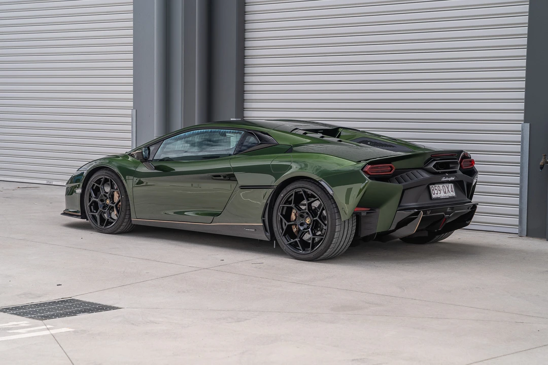2026 Lamborghini Temerario - Image 13 of 31