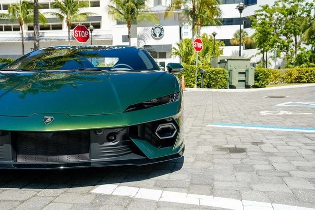 2026 Lamborghini Temerario - Image 8 of 31