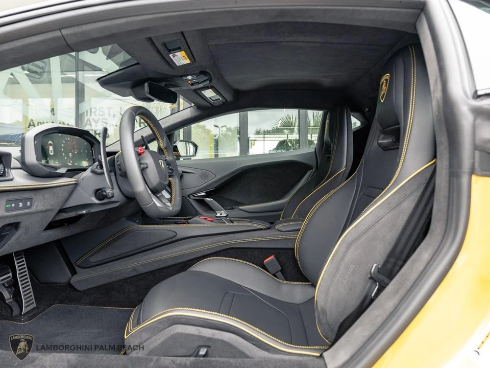 2026 Lamborghini Temerario - Image 25 of 31