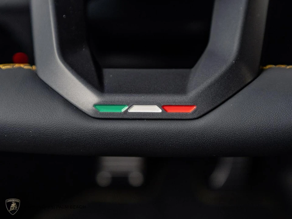 2026 Lamborghini Temerario - Image 23 of 31